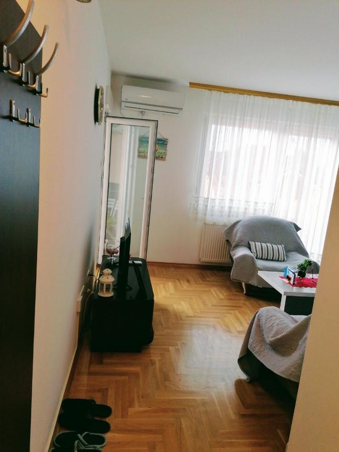Apartamento Good Host Banja Luka Exterior foto